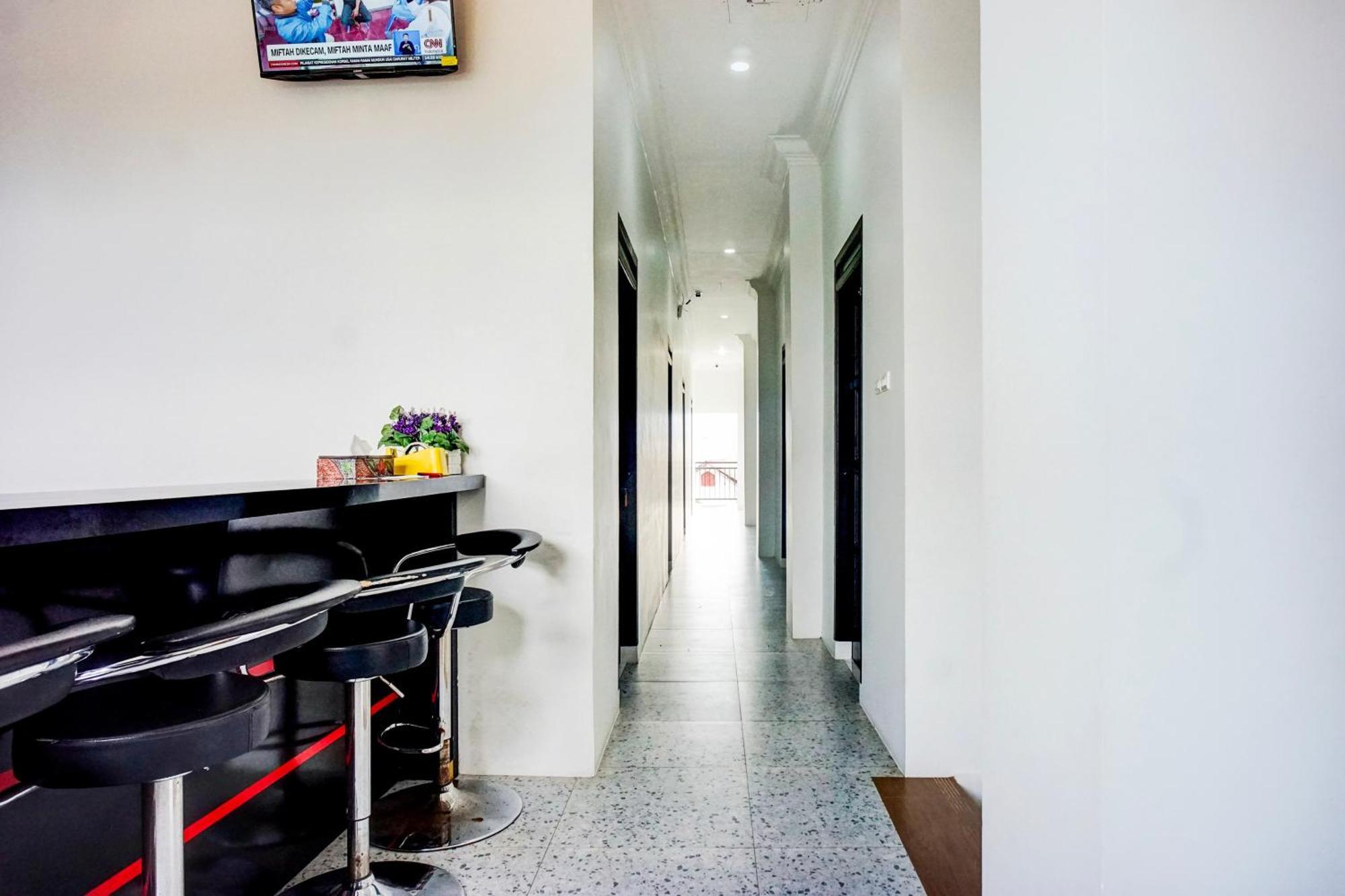 Hotel Capital O 94254 Dental